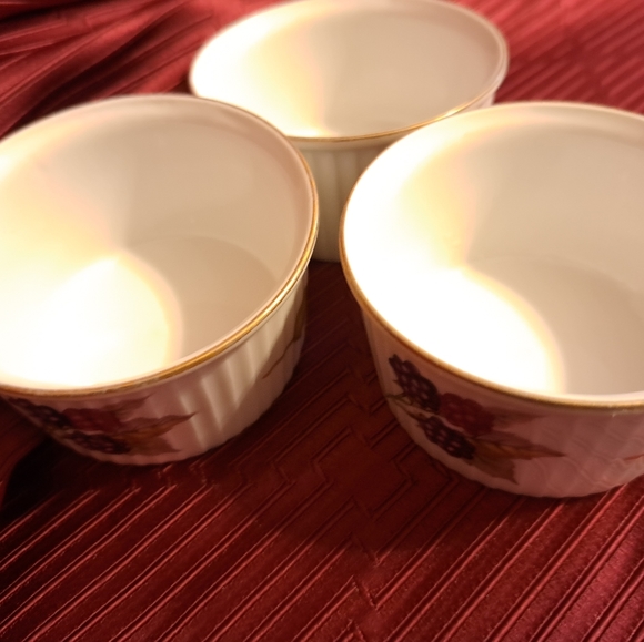 Royal Worcester Evesham 3 Gold Flameproof Porcelain Souffle Fruit Decorations - Picture 4 of 5